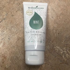 Mint Satin Facial Scrub